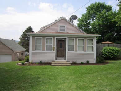 8 walnut adams 034