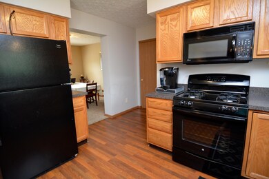 Eat-in Kitchen