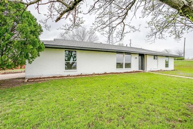 101 Hillgard Dr, Fort Worth, TX 76108 - photo 3