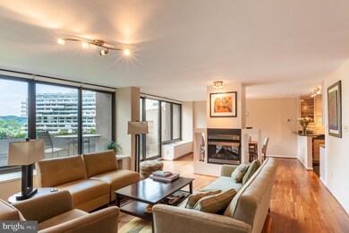 Watergate East Residences unit 702-S, Washington, DC 20037 - photo 2