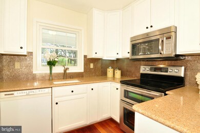 16206 Penn Manor Ln, Bowie, MD 20716 - photo 7