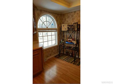 7206 Nickett Dr, North Tonawanda, NY 14120 - photo 6