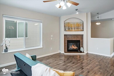 05-Living Room_ELI00363-HDR-Edit
