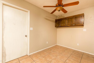 1826 E Harmony Circle-6
