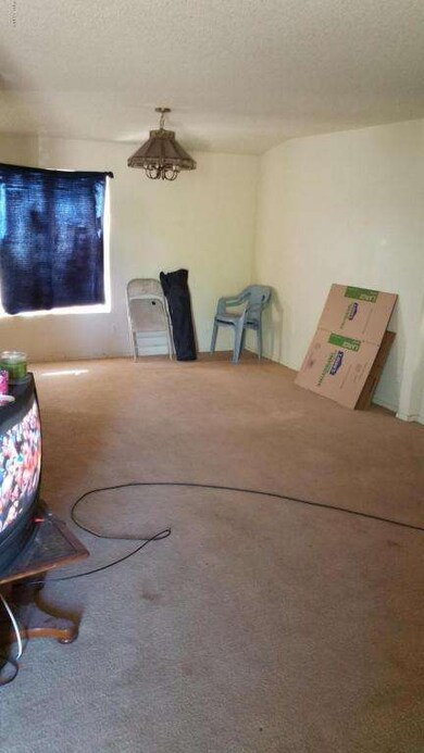 505 N Cleveland Family Room 1