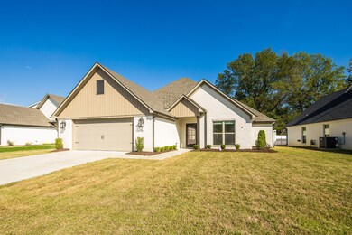 18 Kingston Creek Dr, Jackson, TN 38305 - photo 2