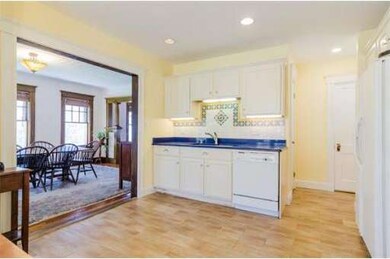 27 Whitman St, Somerville, MA 02144 - photo 4