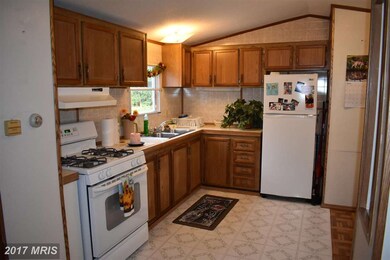 1156 Leisure Dr, Chambersburg, PA 17202 - photo 5