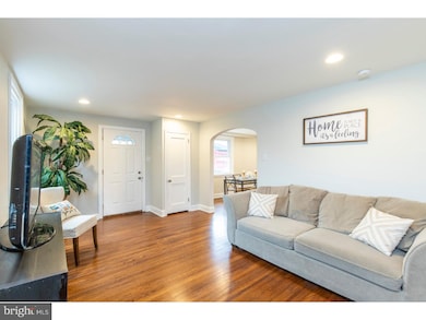 401 Walnut Ave, Aldan, PA 19018 - photo 4