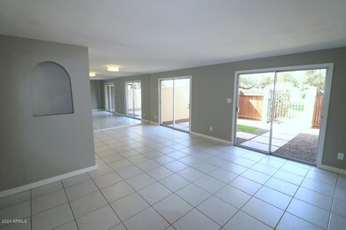 7663 E Minnezona Ave unit C12, Scottsdale, AZ 85251 - photo 2