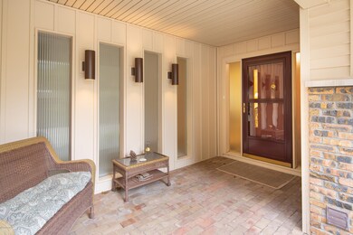 645_E_Ridge_Circle-03