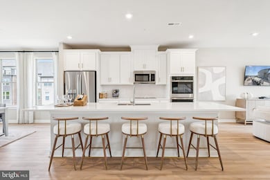 8623 Lovelace St, Manassas, VA 20109 - photo 4