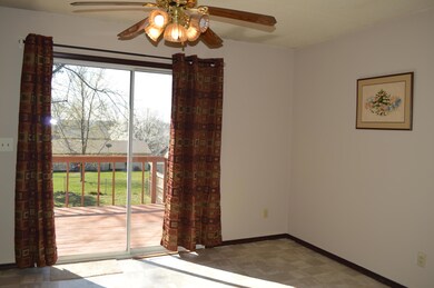 Kitchen eat in area
