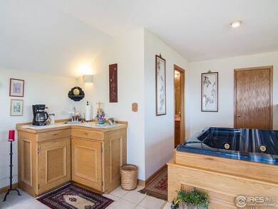 Master Nook & Hot Tub