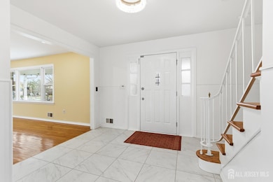7 Oberlin Ct, Edison, NJ 08820 - photo 4