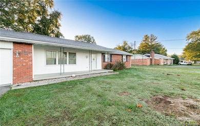 521 S Cardinal Ln, Scottsburg, IN 47170 - photo 2