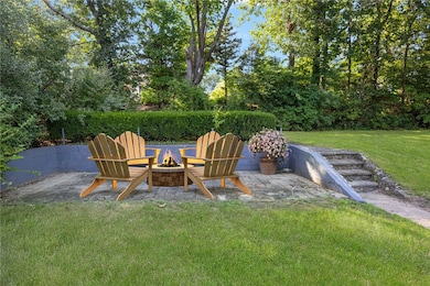 83 Fessenden St, Warwick, RI 02886 - photo 6