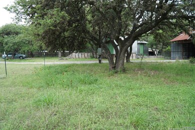 8661 Buckskin Dr, Boerne, TX 78006 - photo 5