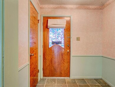 1208 Wedgewood Dr, Cleburne, TX 76033 - photo 4