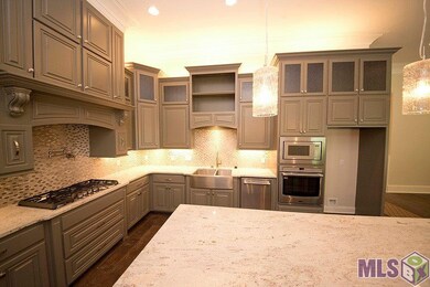 Designer colors in a gourmet kitchen