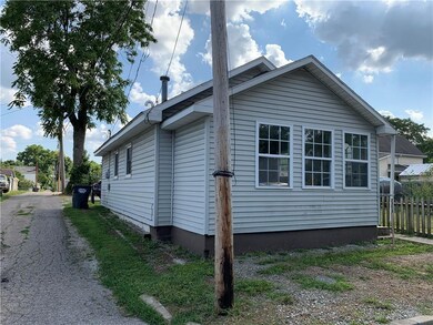 513 E 19th St, Anderson, IN 46016 - photo 2