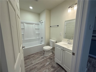 327 Pine St unit 3014, Pawtucket, RI 02860 - photo 4