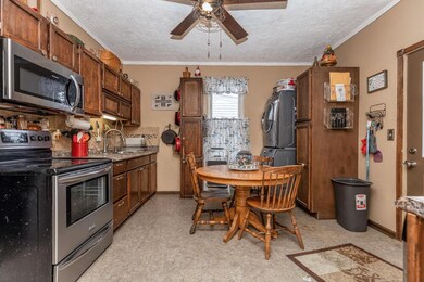 621 E Mulberry St, Lancaster, OH 43130 - photo 4