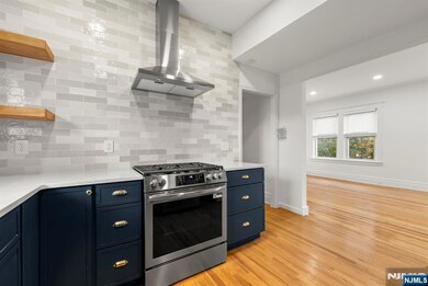 39 Walnut St unit 2, Montclair, NJ 07042 - photo 7