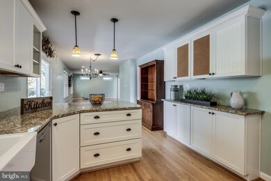 6003 Crossway Ct, Sykesville, MD 21784 - photo 4