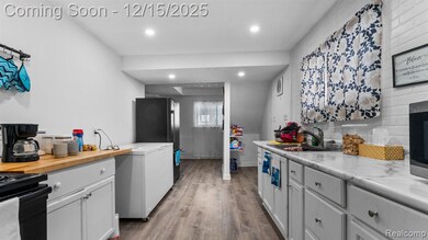 8120 Prospect Ave, Warren, MI 48089 - photo 7