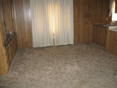 LIVING ROOM -VAULTED CEILING