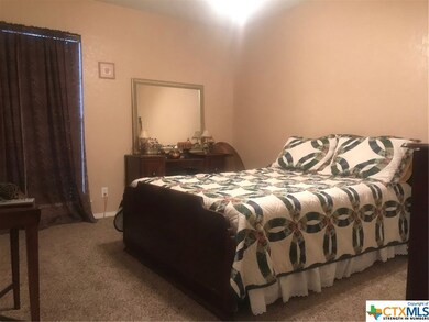 706 Steven St, Troy, TX 76579 - photo 4