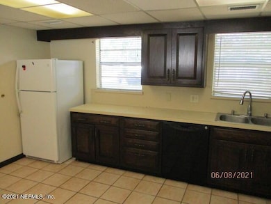 7118 Wendy Cir, Jacksonville, FL 32211 - photo 6