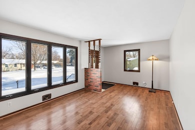 6381 Rath Dr, Woodbury, MN 55125 - photo 4