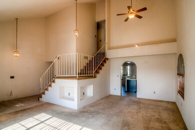 10 Living Room photo c