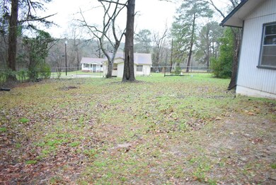 2423 Elizabeth St, Nacogdoches, TX 75964 - photo 3