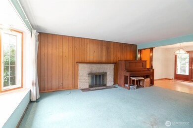 2124 N 167th St, Shoreline, WA 98133 - photo 3