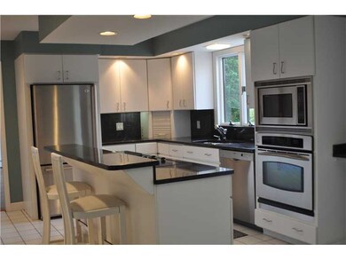 2 Cross St, Bristol, RI 02809 - photo 4