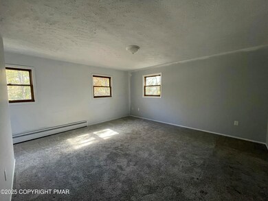 9685 Stony Hollow Dr, Tobyhanna, PA 18466 - photo 4