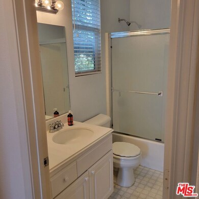 Downstairs full bath