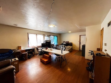 1037 Rachael St, Waterloo, IA 50701 - photo 7