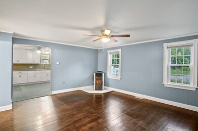 21 Holmes St, Spencer, MA 01562 - photo 7