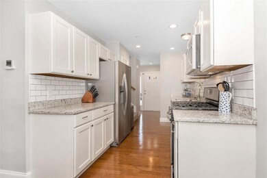 75 Deerwood Dr unit B, Nashua, NH 03063 - photo 7