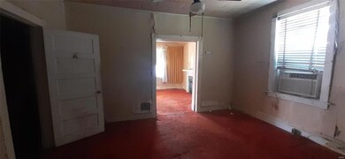 4124 Camellia Ave, Saint Louis, MO 63115 - photo 4