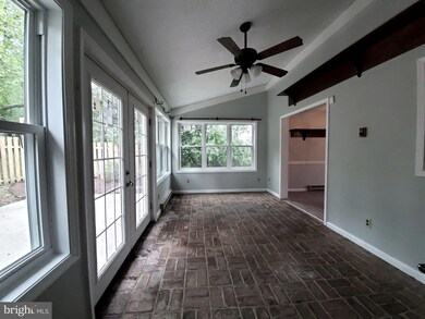 40 Koncer Dr, Martinsburg, WV 25404 - photo 2