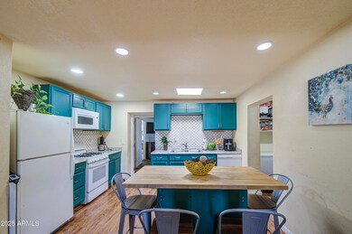 Kitchen 2