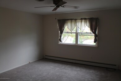 129 Castleton Dr, Toms River, NJ 08757 - photo 6