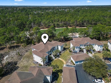 Birds eye view of property featuring a residential