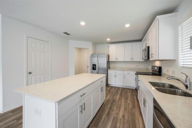 879 Breakwater Dr, Princeton, TX 75407 - photo 6