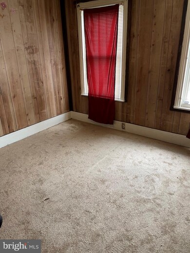 1032A Buttonwood St, Reading, PA 19604 - photo 3